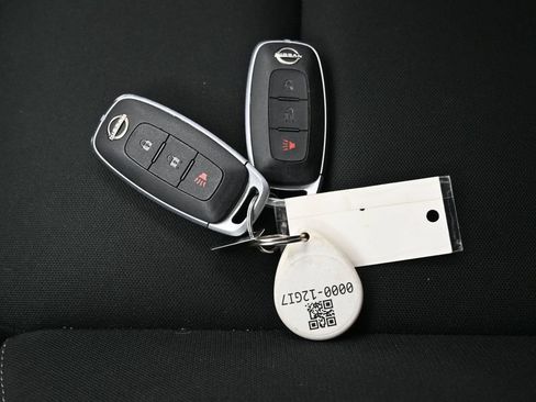 Used 2023 Nissan Rogue S FWD image 26