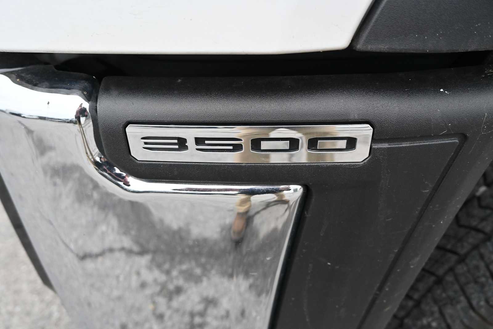 Used 2024 GMC Sierra 3500 Pro w/ Convenience Package AWD/4WD image 17