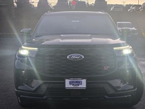 New 2026 Ford Explorer ST w/ Sun And Sound Package image 3