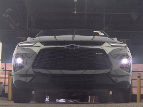 Used 2021 Chevrolet Blazer RS w/ Enhanced Convenience Package AWD/4WD image 3