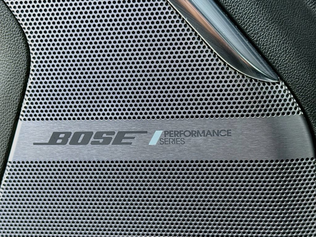 Used 2024 GMC Yukon Denali Ultimate w/ LPO, Floor Liner Package AWD/4WD image 13