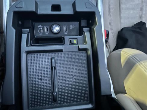 Used 2015 Land Rover Range Rover Sport HSE image 20