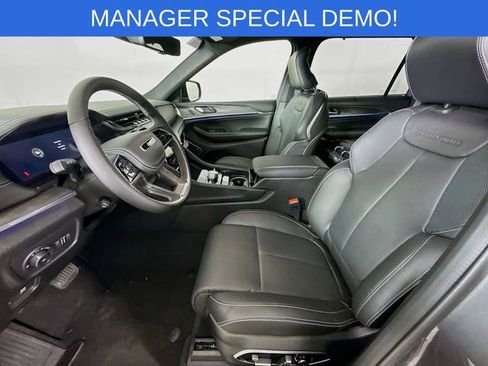 New 2025 Jeep Grand Cherokee L Overland w/ Luxury Tech Group IV AWD/4WD image 20