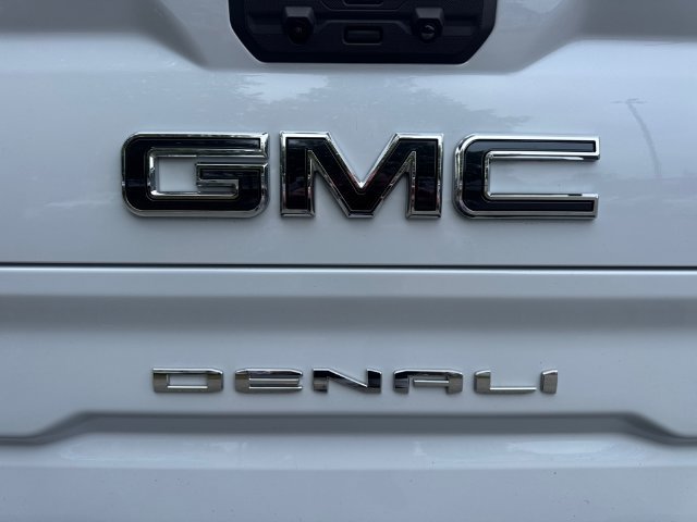 Used 2026 GMC Sierra 1500 Denali Ultimate AWD/4WD image 8