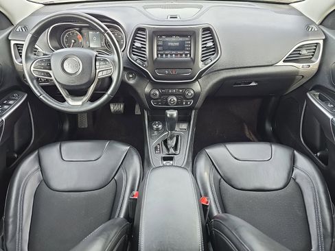 Used 2019 Jeep Cherokee Latitude Plus w/ Comfort/Convenience Group AWD/4WD image 21