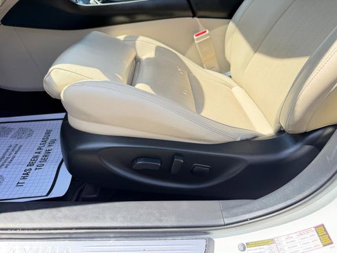 Used 2018 Nissan Maxima 3.5 SL FWD image 15