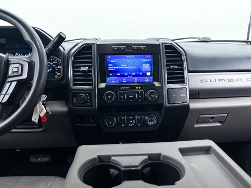 Used 2022 Ford F350 XLT image 8