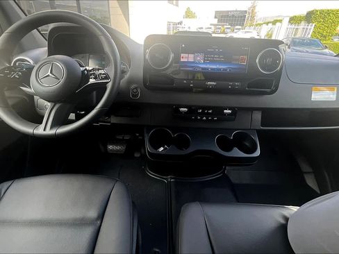 New 2026 Mercedes-Benz Sprinter 2500 image 5