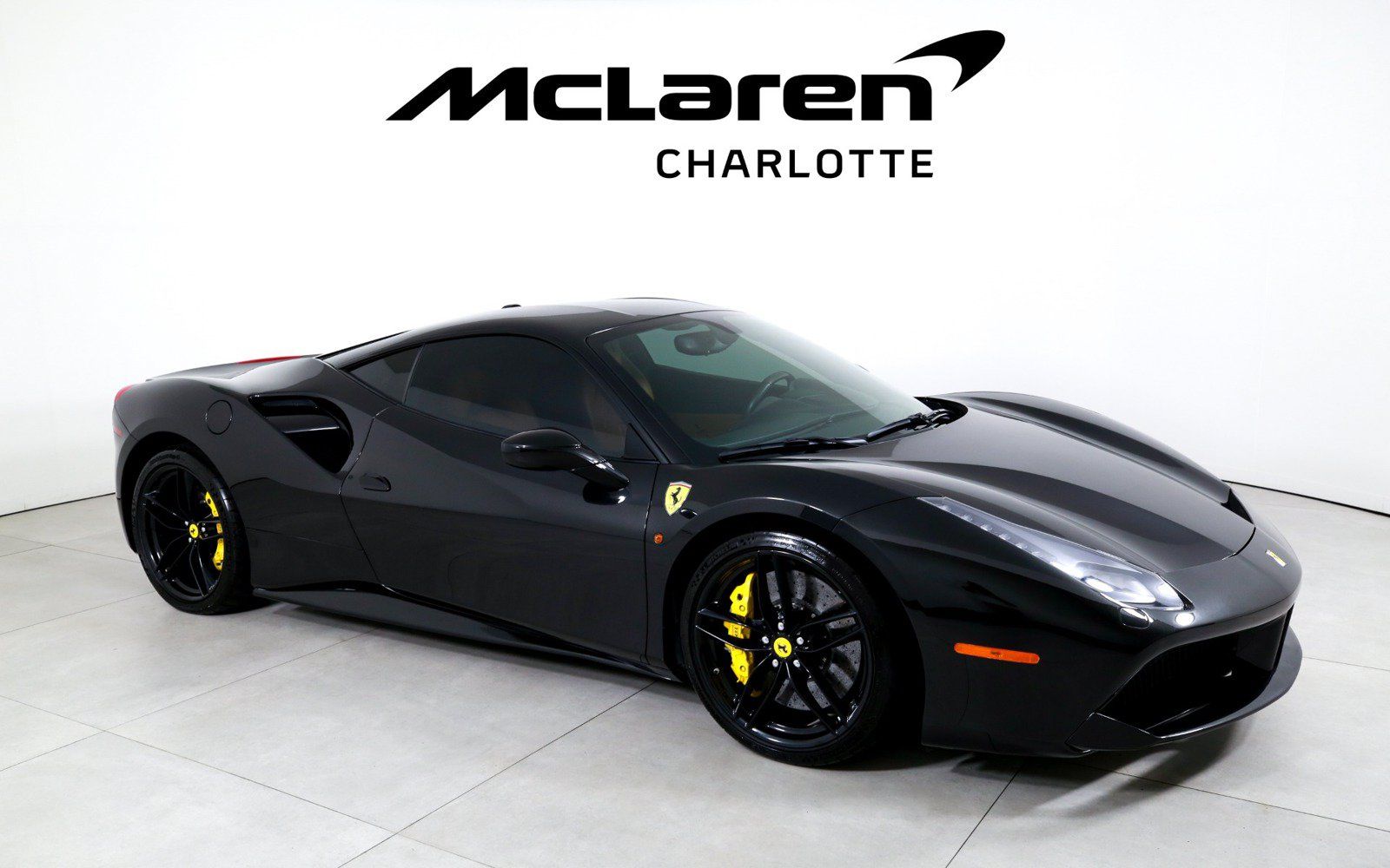 Used 2018 Ferrari 488 GTB RWD image 2