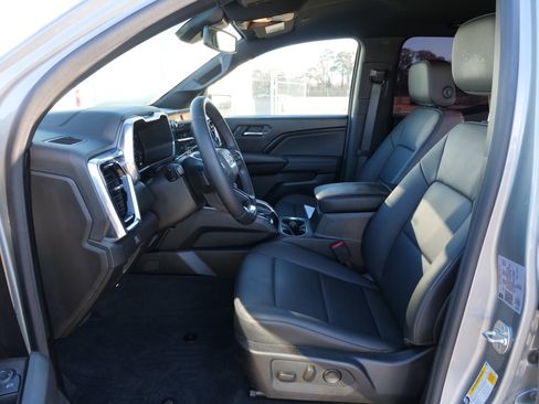 Certified 2025 GMC Canyon Elevation w/ Convenience Package image 16