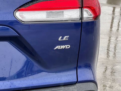Used 2023 Toyota Corolla Cross LE w/ Moonroof Package AWD/4WD image 23
