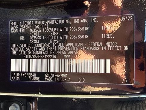 Used 2022 Toyota Highlander XLE FWD image 27
