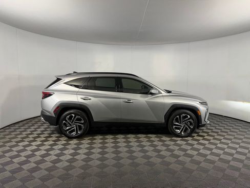 Used 2025 Hyundai Tucson Limited FWD image 5