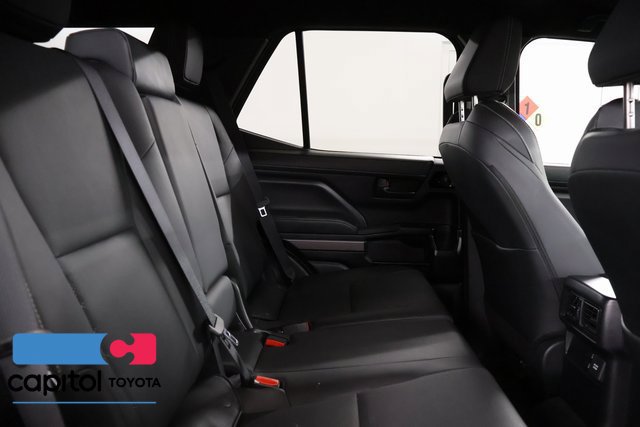 Certified 2026 Toyota 4Runner TRD Off-Road Premium AWD/4WD image 29