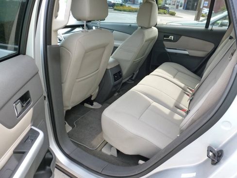 Used 2014 Ford Edge SE AWD/4WD image 10