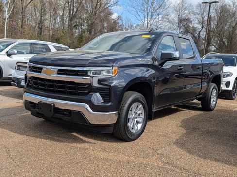 Used 2023 Chevrolet Silverado 1500 LT w/ Protection Package image 3