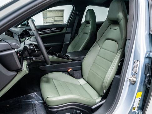 New 2026 Porsche Panamera 4 image 5