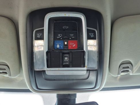 Used 2024 RAM 2500 Laramie AWD/4WD image 25