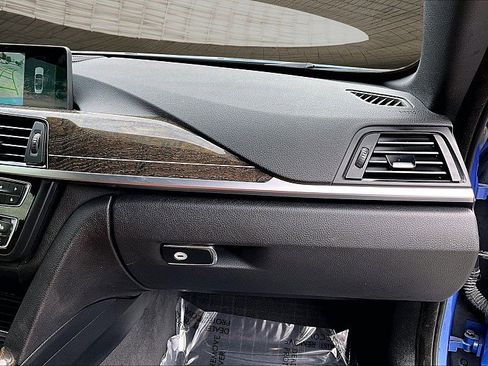 Used 2016 BMW 435i xDrive Convertible image 16