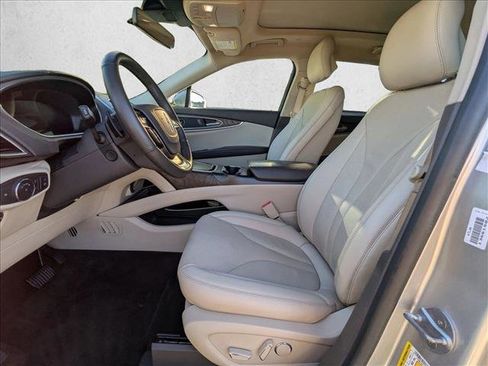 Used 2019 Lincoln Nautilus Reserve image 12