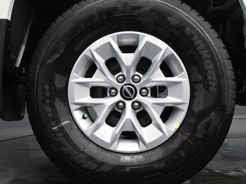 New 2026 Nissan Frontier S image 9