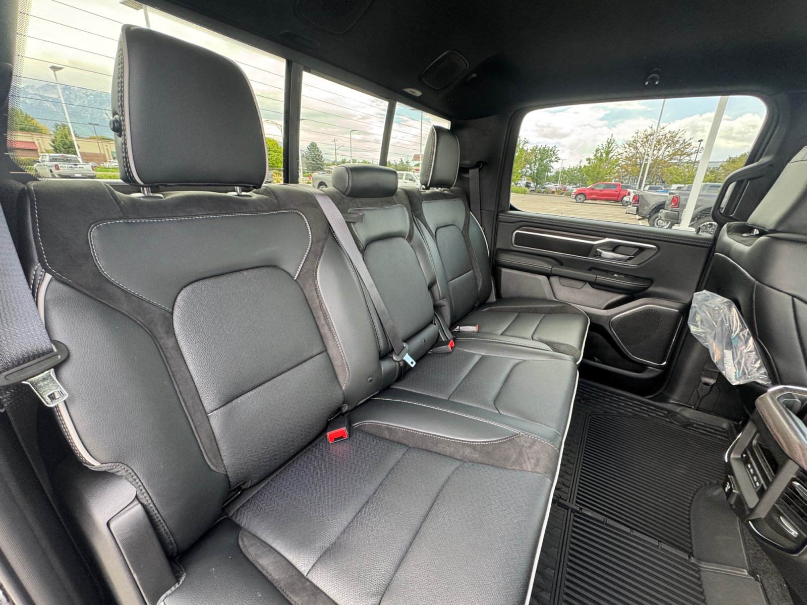 New 2026 RAM 1500 Laramie w/ Night Edition AWD/4WD image 17