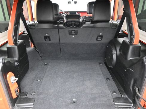 Used 2020 Jeep Wrangler Unlimited Rubicon image 31