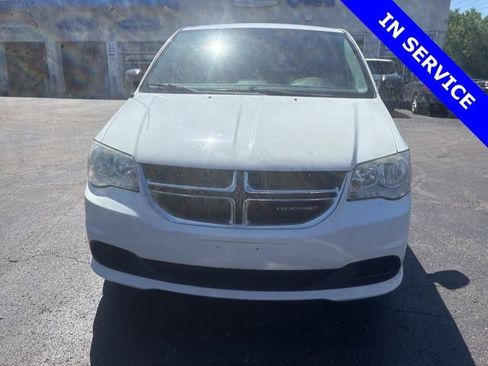 Used 2015 Dodge Grand Caravan SE w/ Quick Order Package 29E SE FWD image 2