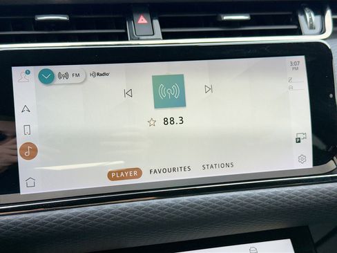 Used 2022 Land Rover Range Rover Evoque R-Dynamic S image 30