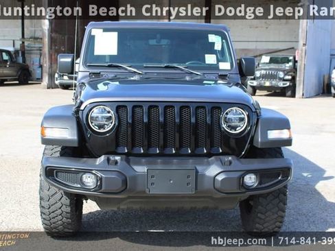 Used 2022 Jeep Wrangler Unlimited Sport image 2