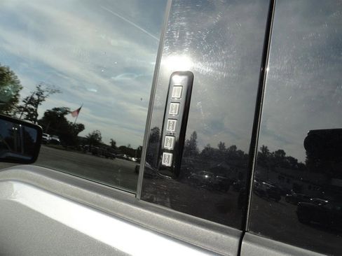 Certified 2021 Ford F150 XLT w/ Equipment Group 302A High image 10