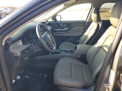 New 2026 Lincoln Corsair Premiere image 12