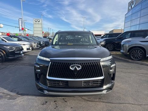 Used 2025 INFINITI QX80 Sensory image 2