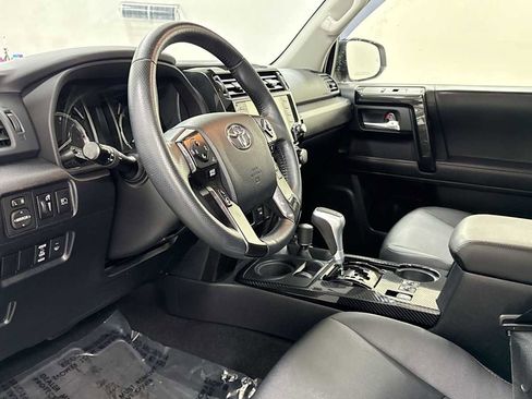 Certified 2022 Toyota 4Runner TRD Off-Road Premium image 12