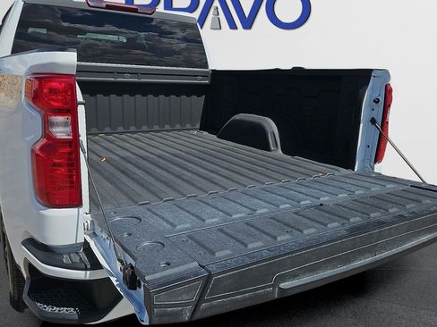 Used 2025 Chevrolet Silverado 1500 Custom RWD image 9