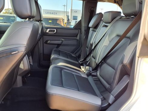 New 2026 Ford Bronco Outer Banks AWD/4WD image 10