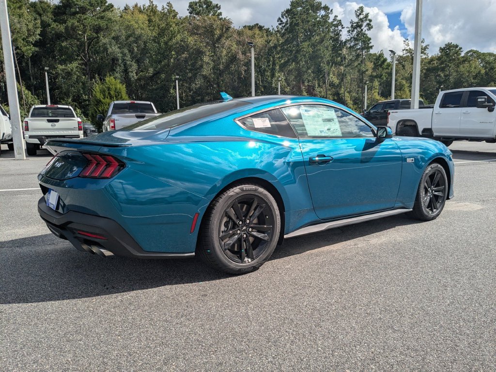 New 2026 Ford Mustang GT RWD image 4