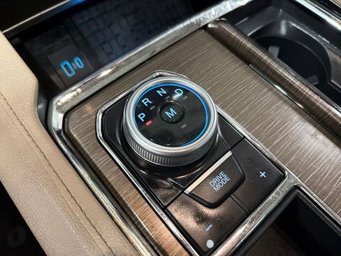 Certified 2024 Ford Expedition Limited image 31