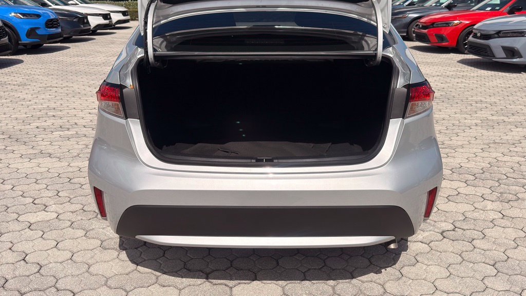 Used 2022 Toyota Corolla LE FWD image 18