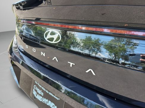 Certified 2024 Hyundai Sonata Limited FWD image 32