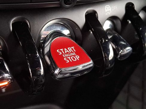 Used 2023 MINI Cooper Convertible image 21