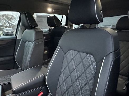 New 2026 Volkswagen Atlas SEL Premium R-Line image 26