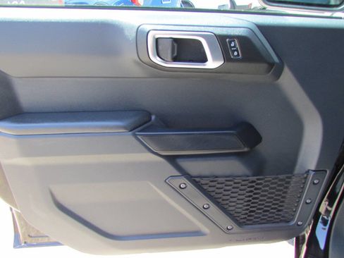 Used 2025 Ford Bronco Big Bend AWD/4WD image 16