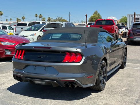 Used 2018 Ford Mustang GT Premium w/ Black Accent Package RWD image 8