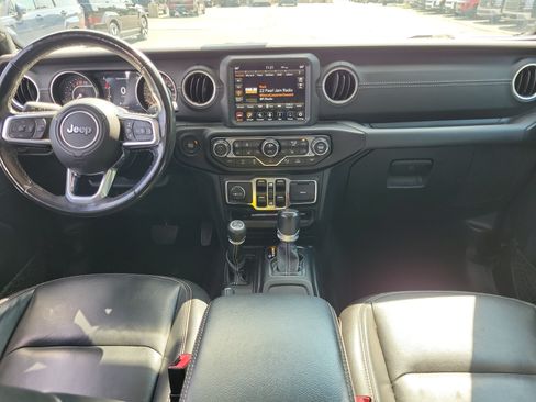 Used 2021 Jeep Gladiator Overland w/ Popular Equipment Package AWD/4WD image 9