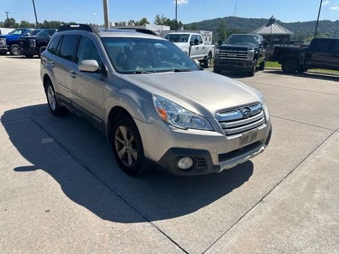 Used 2014 Subaru Outback 2.5i Limited AWD/4WD image 8