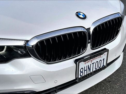 Used 2019 BMW 530i w/ Convenience Package image 27