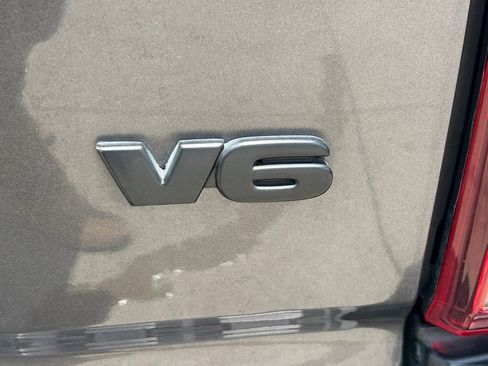 Used 2019 Toyota Tacoma TRD Off-Road w/ TRD Premium Off Road Package image 13