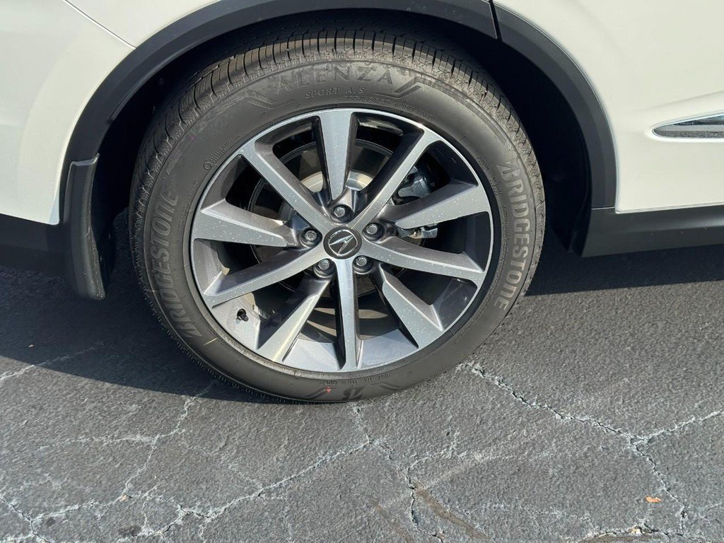 Certified 2026 Acura MDX w/ Technology Package AWD/4WD image 9