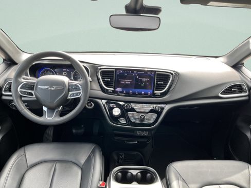 Used 2025 Chrysler Pacifica Select FWD image 23